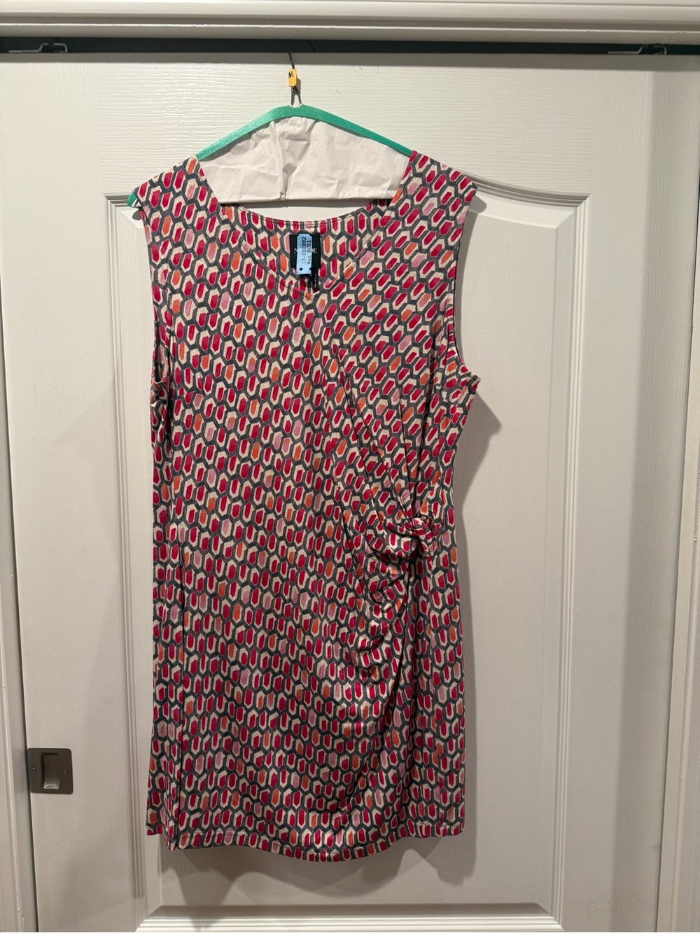 NIC+ZOE Sleeveless Geometric Sheath Dress in Pink and Cream